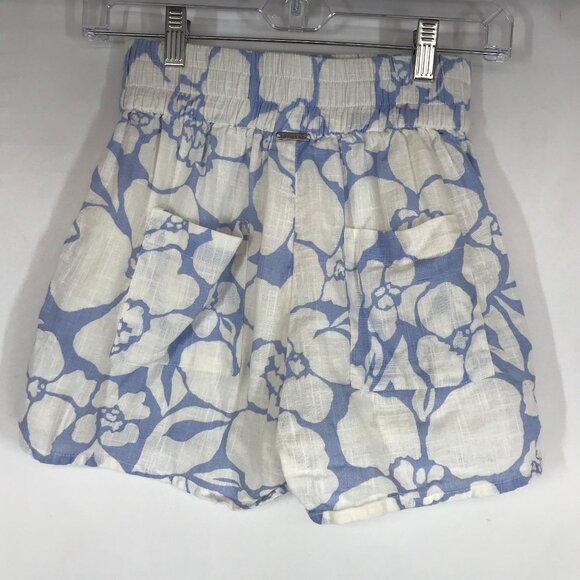 BILLA BONG - WOMEN'S SMALL WHITE & BLUE FLORAL ELASTIC WAIST LINED COTTON SHORTS - Picture 4 of 8